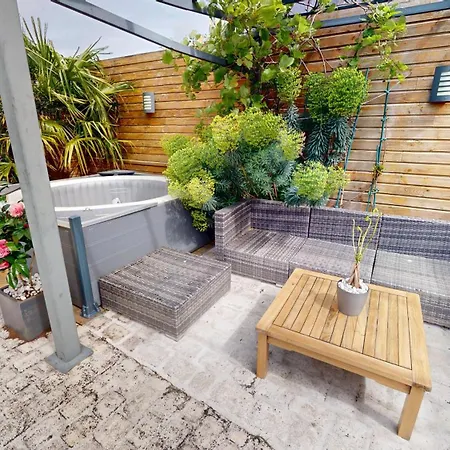 Holiday home Maison 4 Coup De Coeur Tours